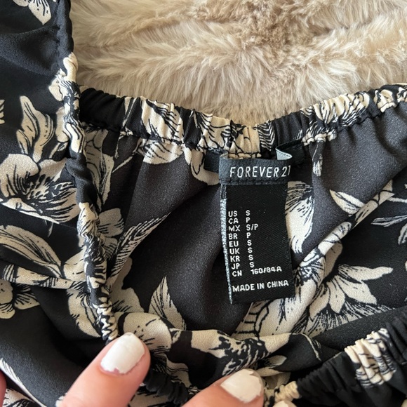 Floral blouse - Picture 2 of 2